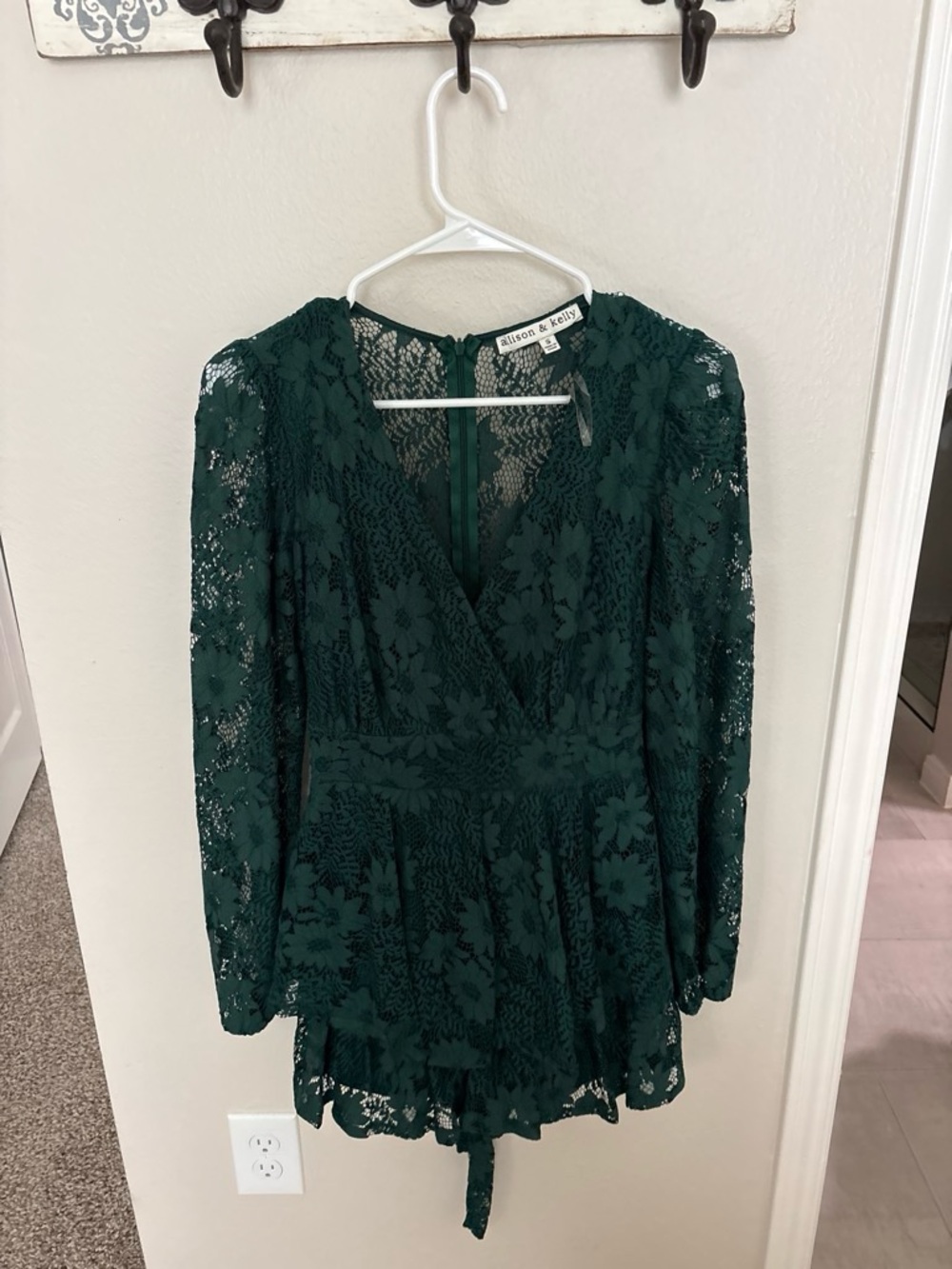 Alison & Ivy Forest Green Lace Long Sleeve Dress